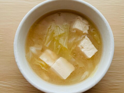 味噌汁♡キャベツ・豆腐